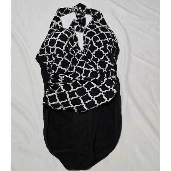 Womens swimsuit - Picture 1 of 5